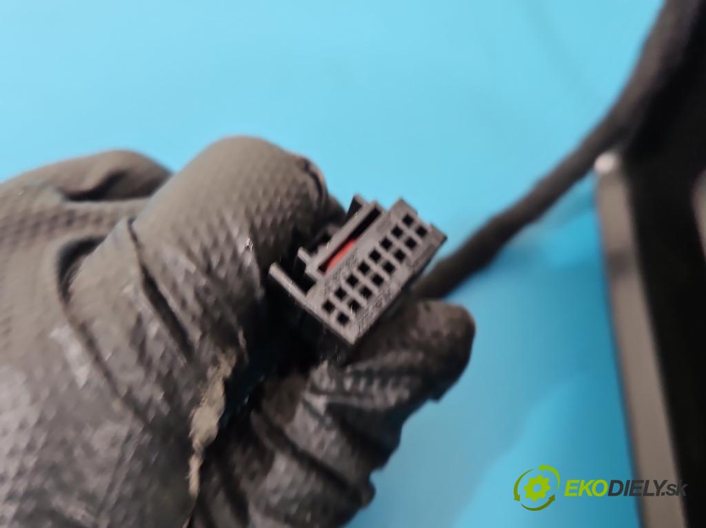 Audi Q7 2015- 3.0 TFSI 333KM: automatic 245 kW 2995 cm3 5- radiátor 4M1820005AA (Radiátor topení)