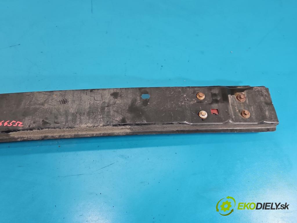 Toyota Corolla E16/E18  2013-2019 1.6 16V 132  HP manual 97 kW 1598 cm3 4- výstuha nárazník zadné