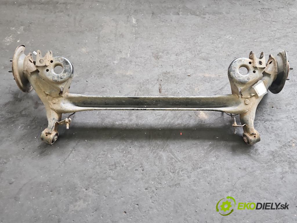 Toyota Corolla E16/E18  2013-2019 1.6 16V 132  HP manual 97 kW 1598 cm3 4- zadna výstuha  (Výstuha zadná)