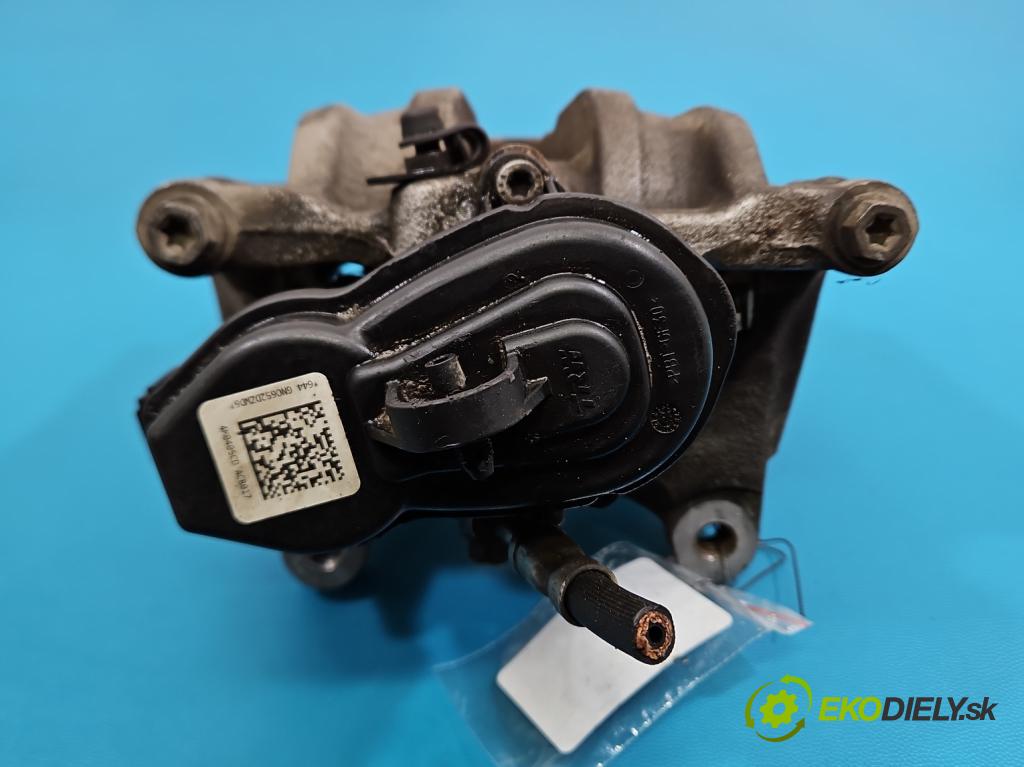 Audi Q7 2015- 3.0 TFSI CRE: 333KM: automatic 245 kW 2995 cm3 5- brzdič zadné ľavý 4M0405CD (Kľučka dverí ostatné)