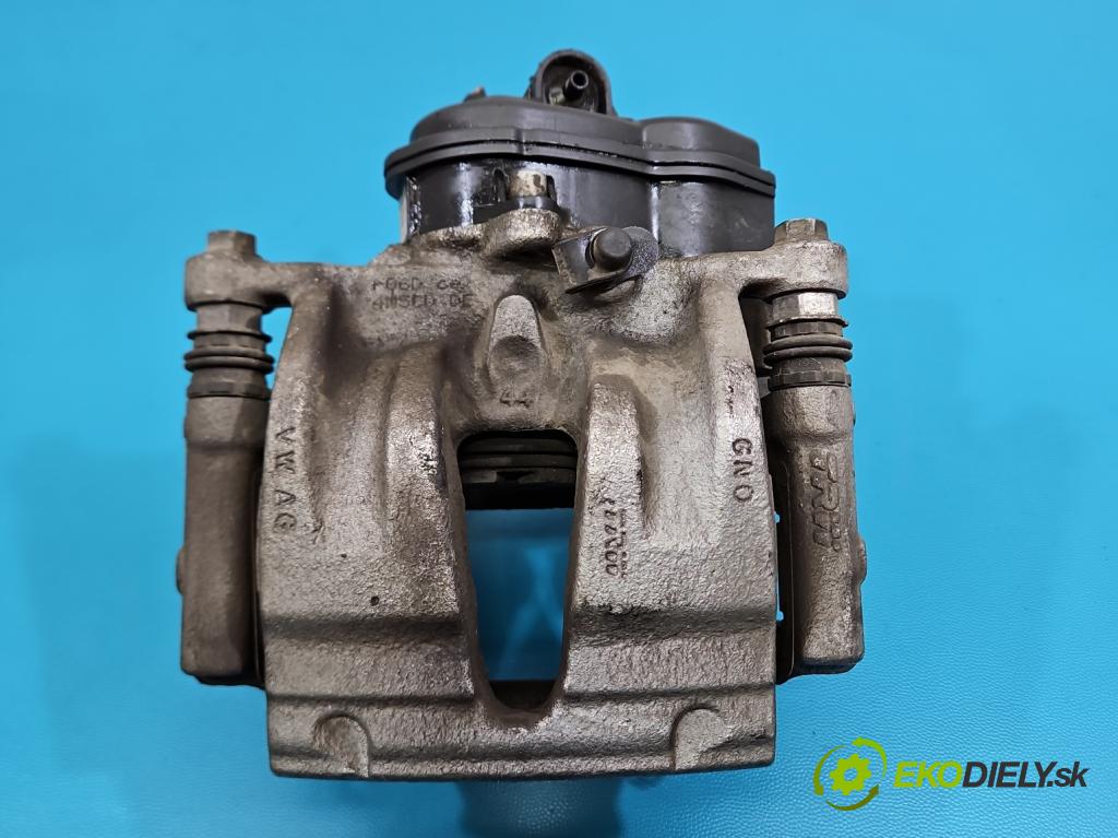 Audi Q7 2015- 3.0 TFSI CRE: 333KM: automatic 245 kW 2995 cm3 5- brzdič zadné ľavý 4M0405CD (Kľučka dverí ostatné)