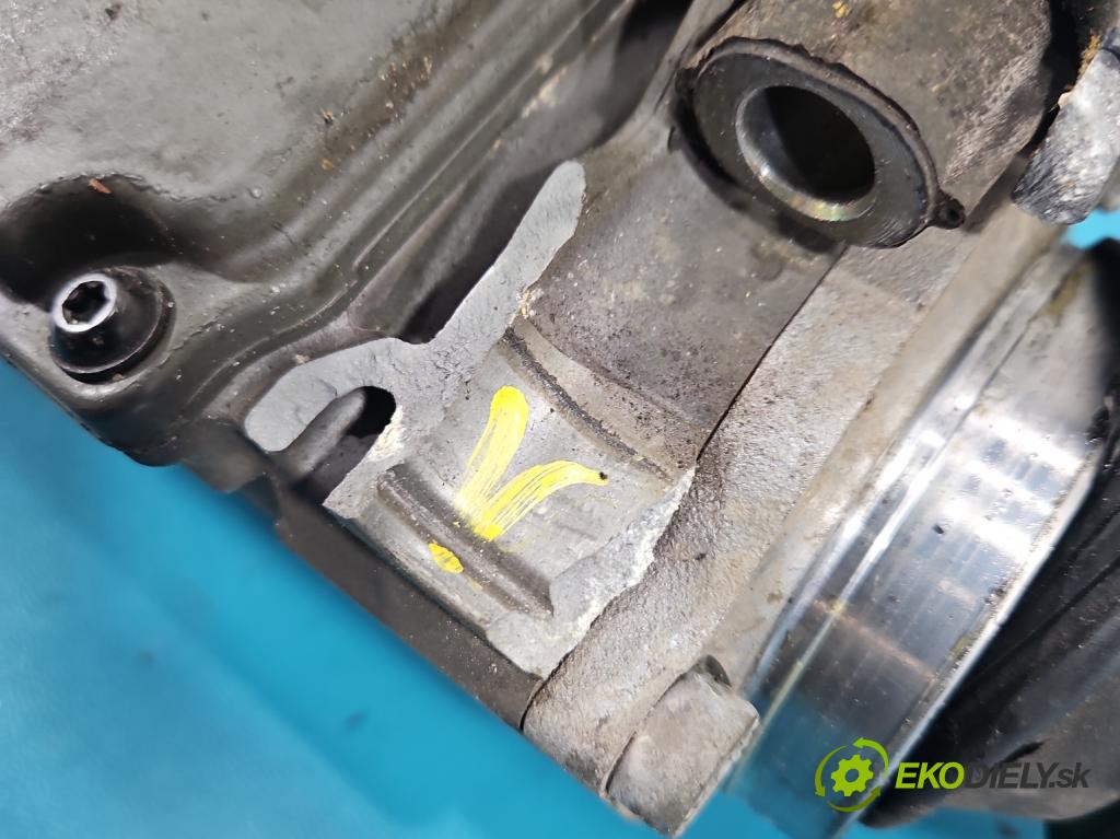 Audi Q7 2015- 3.0 TFSI CRE 333KM: automatic 245 kW 2995 cm3 5- řízení volant 4M1423055T