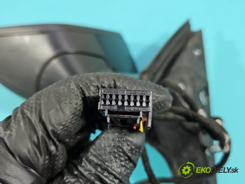 Skoda Octavia III 2013- 1.5 TSI 150 HP manual 110 kW 1498 cm3 5- zrkadlo ľavé  (Kľučka dverí ostatné)