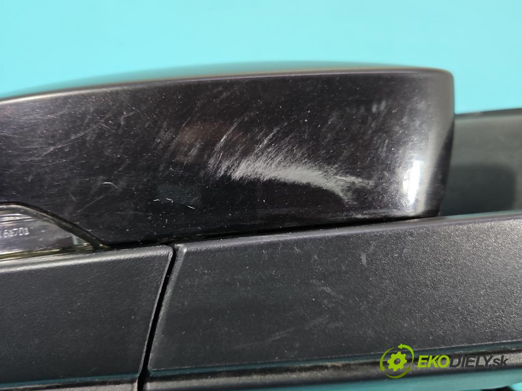 Skoda Octavia III 2013- 1.5 TSI 150 HP manual 110 kW 1498 cm3 5- zrkadlo pravé 5E0957538A (Kľučka dverí ostatné)