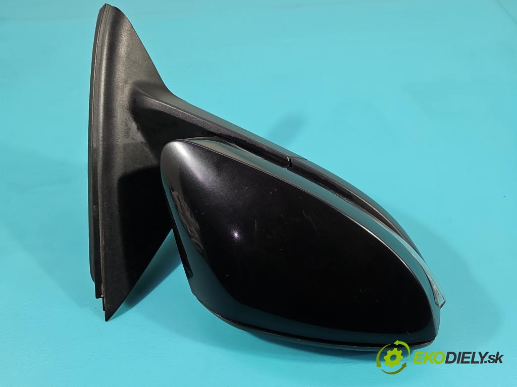 Skoda Octavia III 2013- 1.5 TSI 150 HP manual 110 kW 1498 cm3 5- zrkadlo pravé 5E0957538A (Kľučka dverí ostatné)