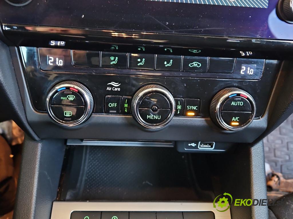 Skoda Octavia III 2013- 1.5 TSI 150 hp manual 110 kW 1498 cm3 5- palubní deska panel topení 5E0907044BA