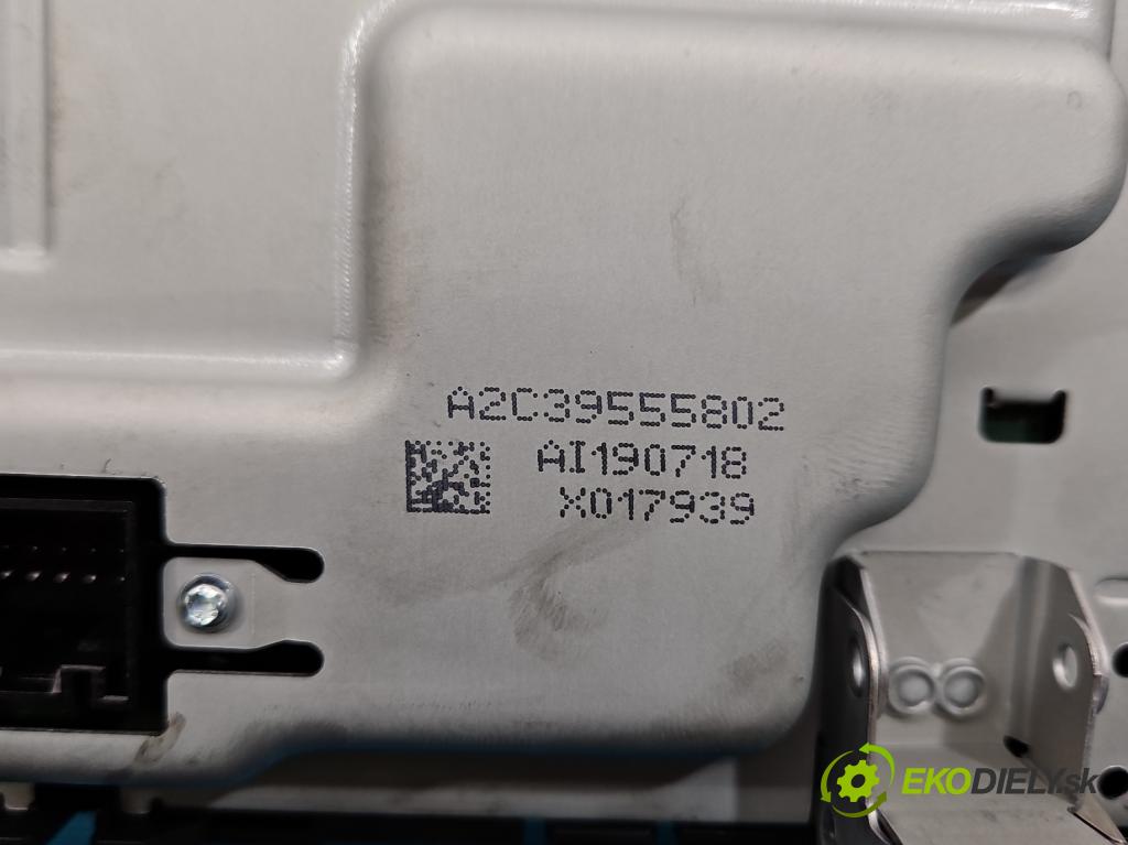 Skoda Octavia III 2013- 1.5 TSI 150 HP manual 110 kW 1498 cm3 5- Radio originál 5E0919605N