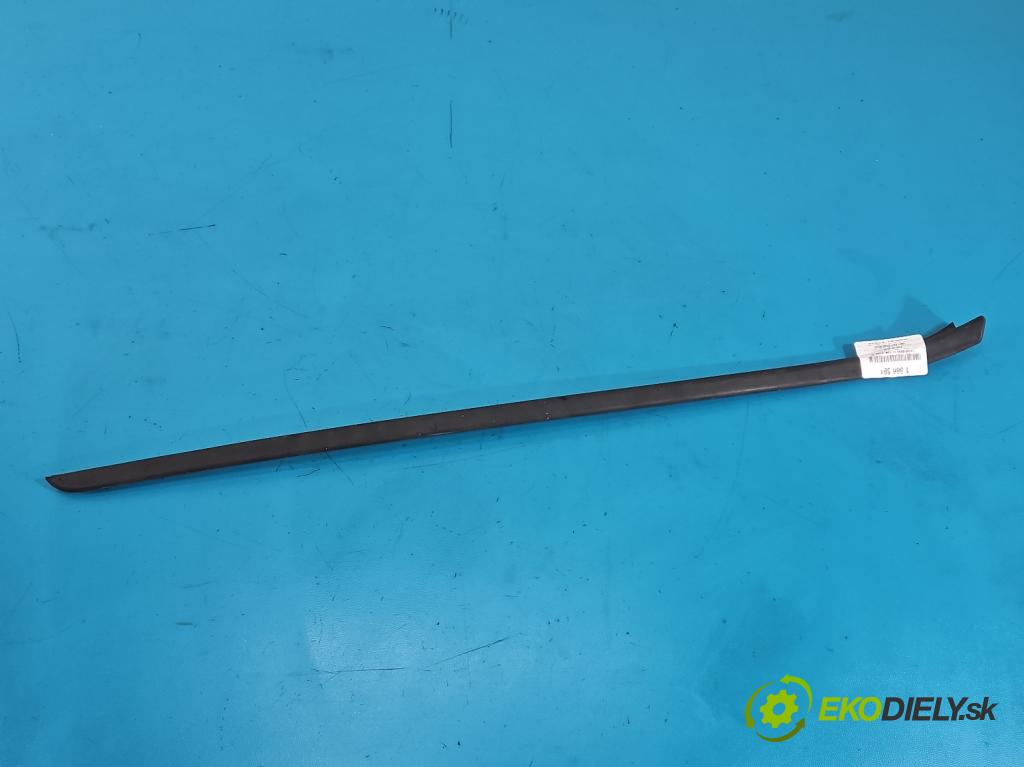 Audi Q7 2015- 3.0 TFSI CRE 333KM: automatic 245 kW 2995 cm3 5- lišta Okna: čelní: pravé 4M0854328