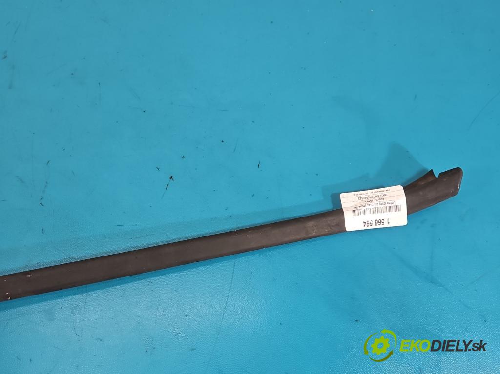 Audi Q7 2015- 3.0 TFSI CRE 333KM: automatic 245 kW 2995 cm3 5- lišta Okna: čelní: pravé 4M0854328