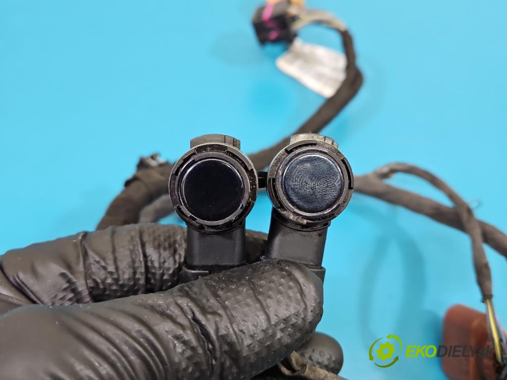 Audi Q7 2015- 3.0 TFSI CRE: 333KM: automatic 245 kW 2995 cm3 5- snímač parkovaní: 4M0971104AK