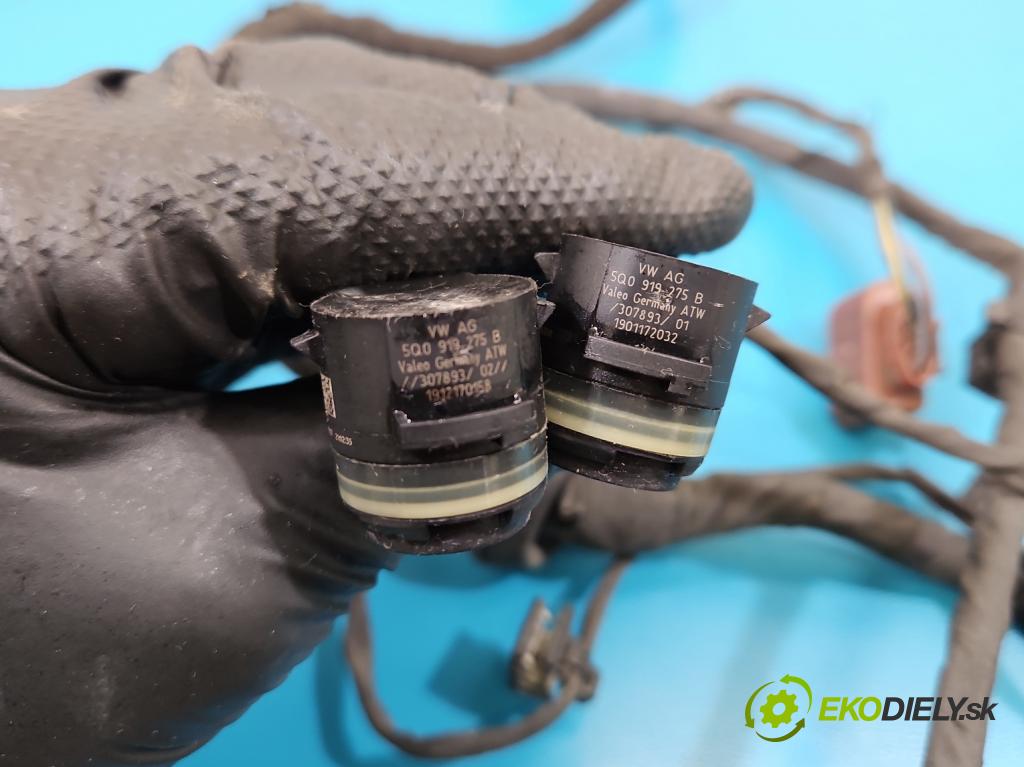 Audi Q7 2015- 3.0 TFSI CRE: 333KM: automatic 245 kW 2995 cm3 5- snímač parkovaní: 4M0971104AK