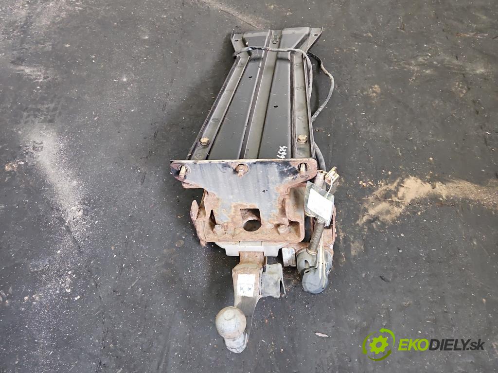 Opel Omega B 1994-2003 3.0 V6 211KM automatic 155 kW 2962 cm3 4- oko tažné  (Tažné zařízení)