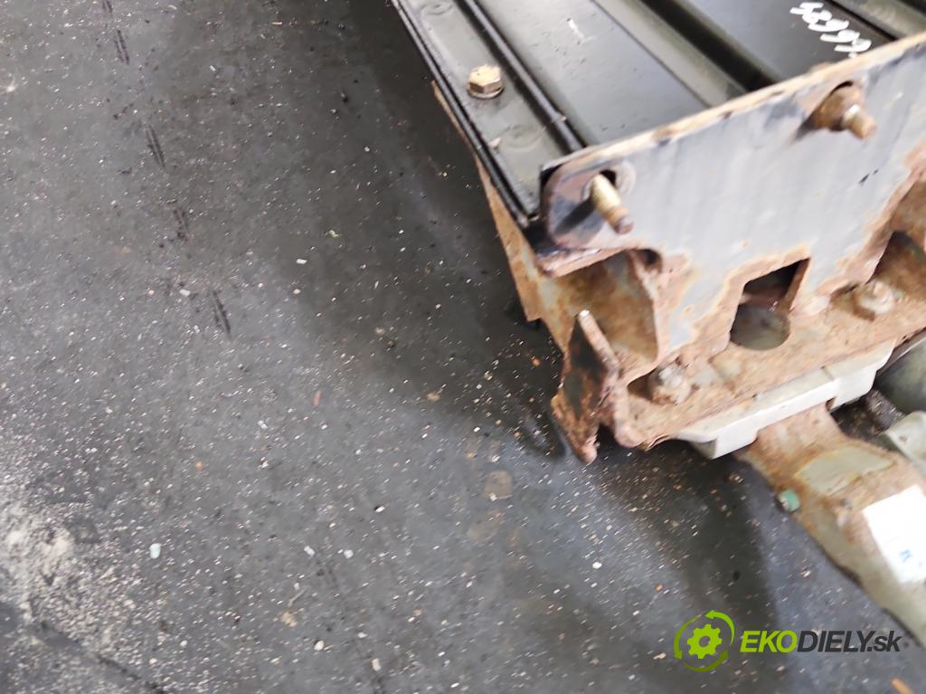 Opel Omega B 1994-2003 3.0 V6 211KM automatic 155 kW 2962 cm3 4- oko tažné  (Tažné zařízení)