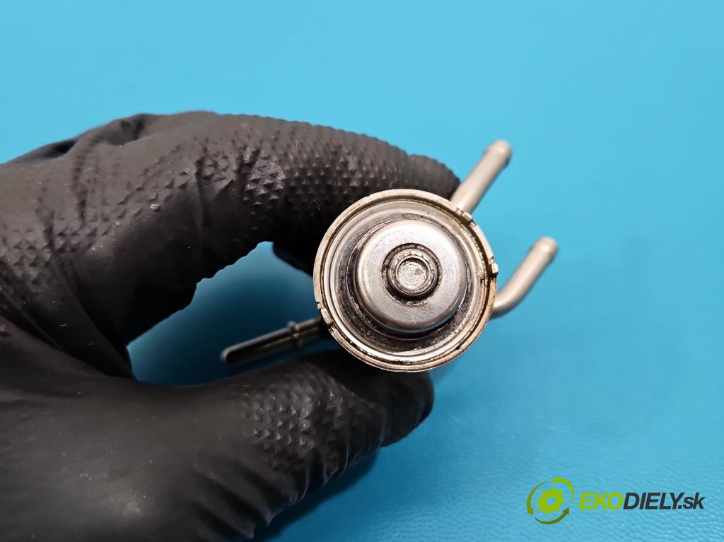 Mercedes E W213 2016-2023 2.0 CDI 194KM: automatic 143 kW 1950 cm3 4- vstrek A0004904100 (Vstrekovač paliva)