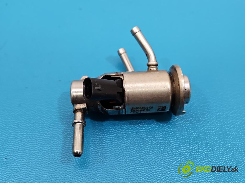 Mercedes E W213 2016-2023 2.0 CDI 194KM: automatic 143 kW 1950 cm3 4- vstrek A0004904100 (Vstrekovač paliva)