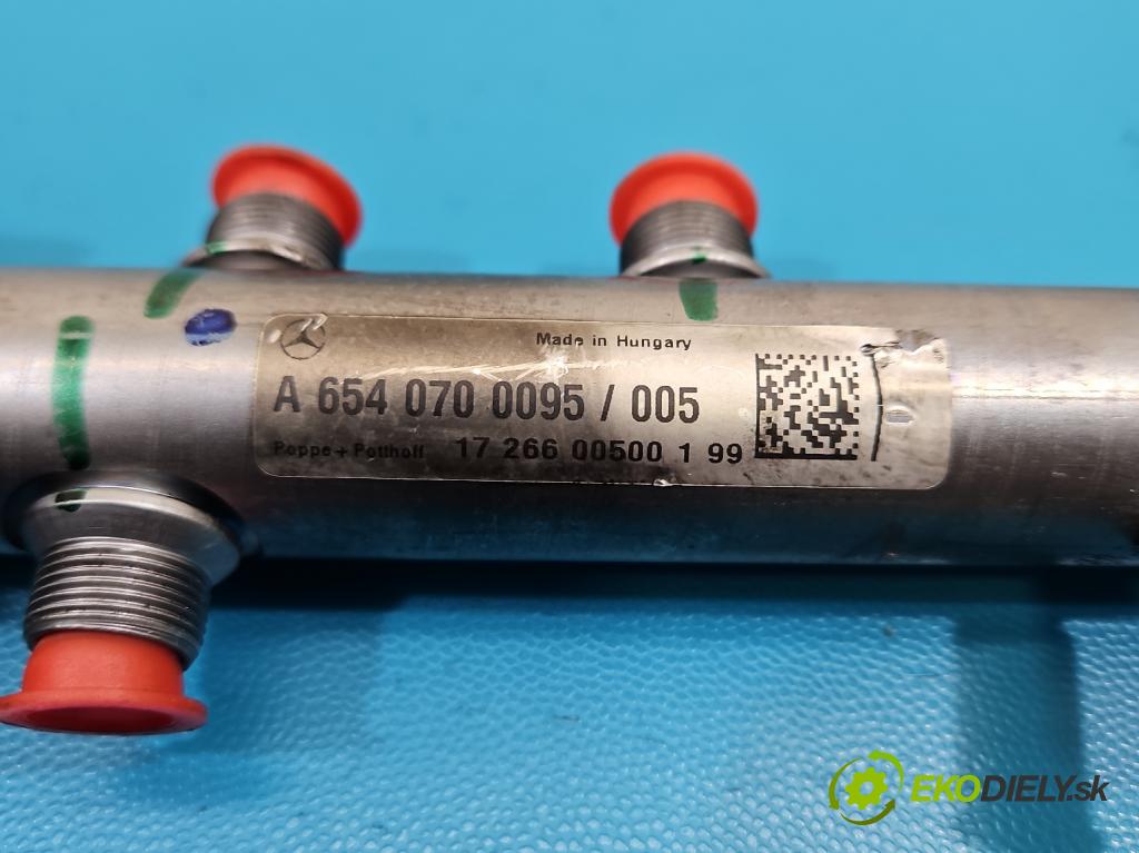 Mercedes E W213 2016-2023 2.0 CDI 194KM: automatic 143 kW 1950 cm3 4- lišta vstrekovacia A6540700095 (Vstrekovacia lišta)