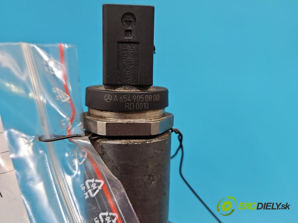 Mercedes E W213 2016-2023 2.0 CDI 194KM: automatic 143 kW 1950 cm3 4- lišta vstrekovacia A6540700095 (Vstrekovacia lišta)