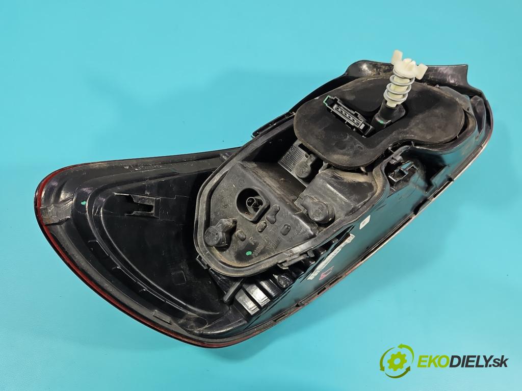 Vw Scirocco II 2008-2017 1.4 TSI 122 HP manual 90 kW 1390 cm3 3- svetlo / reflektor zadné pravé 1K8945096M (Kľučka dverí ostatné)