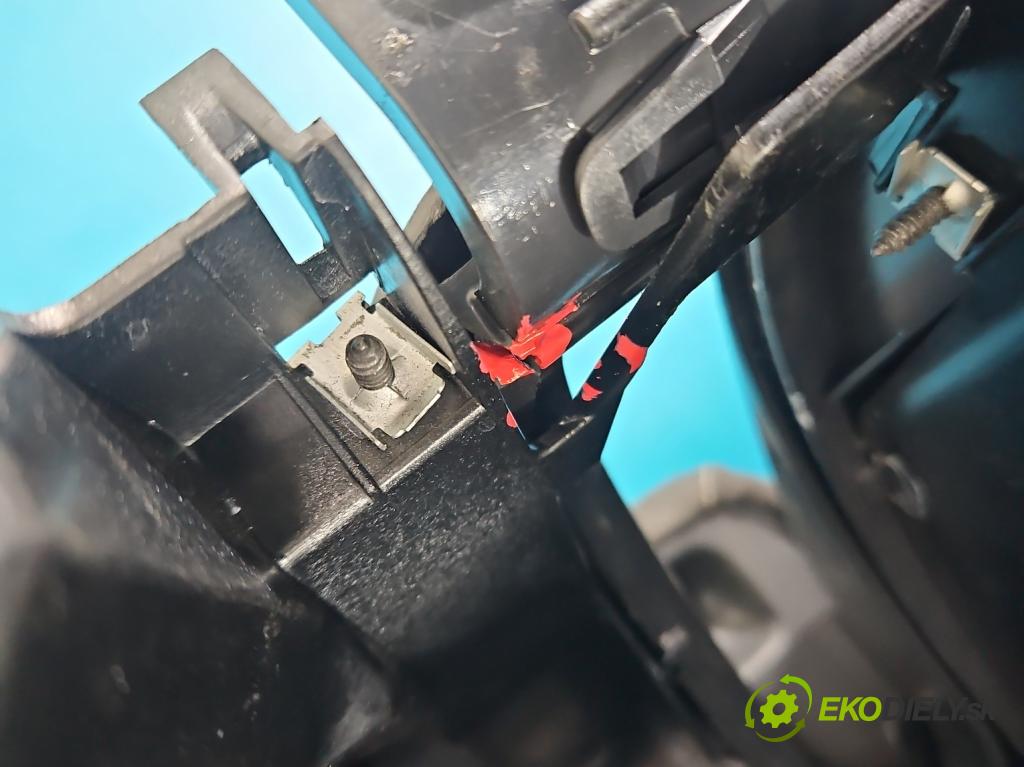 Vw Scirocco II 2008-2017 1.4 TSI 122 HP manual 90 kW 1390 cm3 3- operadlo 1K5864251C (Lakťová opierka)