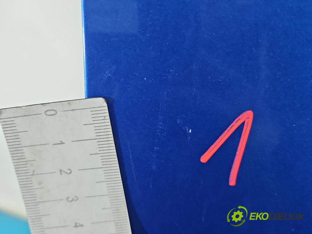 Skoda Octavia III 2013- 1.5 TSI 150 HP manual 110 kW 1498 cm3 5- dvere predné pravé  (Kľučka dverí ostatné)