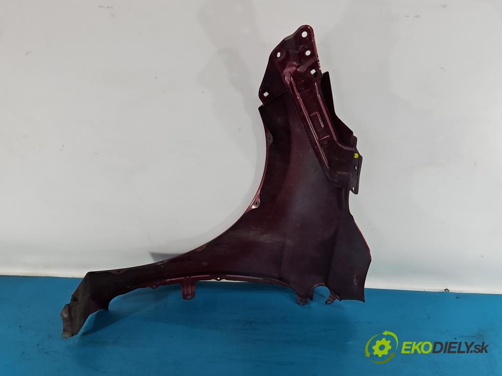 Toyota Corolla E16/E18  2013-2019 1.6 16V 132  HP manual 97 kW 1598 cm3 4- blatník predné pravý  (Kľučka dverí ostatné)