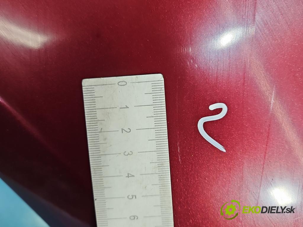 Toyota Corolla E16/E18  2013-2019 1.6 16V 132  HP manual 97 kW 1598 cm3 4- blatník predné pravý  (Kľučka dverí ostatné)