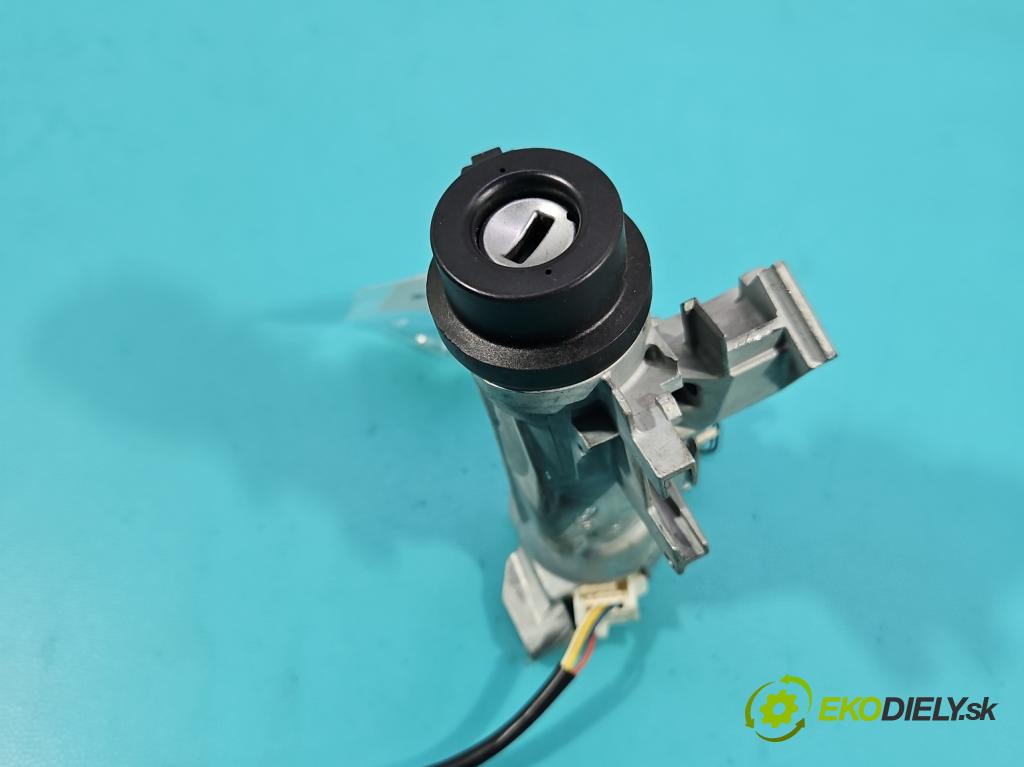 Vw Scirocco II 2008-2017 1.4 TSI 122 HP manual 90 kW 1390 cm3 3- Spínačka 1K0905851B (Spínacia skrinka)