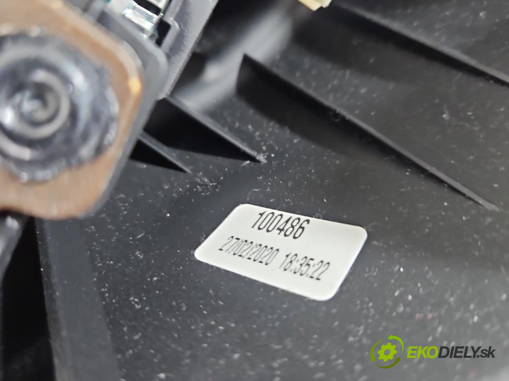 Peugeot 508 II 2018- 1.6 16V 181KM automatic 133 kW 1598 cm3 5- Čalounictví: dvere zadné ľavé 98373131ZD