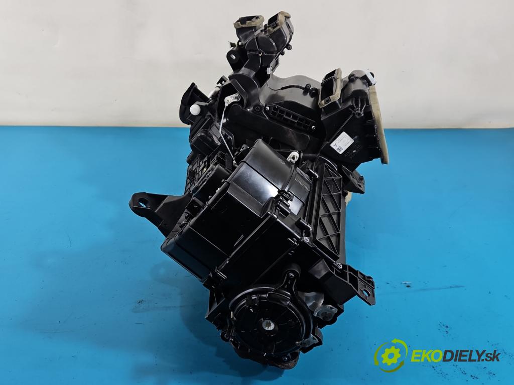 Ford Mondeo Mk5 2014-2022 2.0 16V 140 hp automatic 103 kW 1999 cm3 4- radiátor  (Radiátor topení)