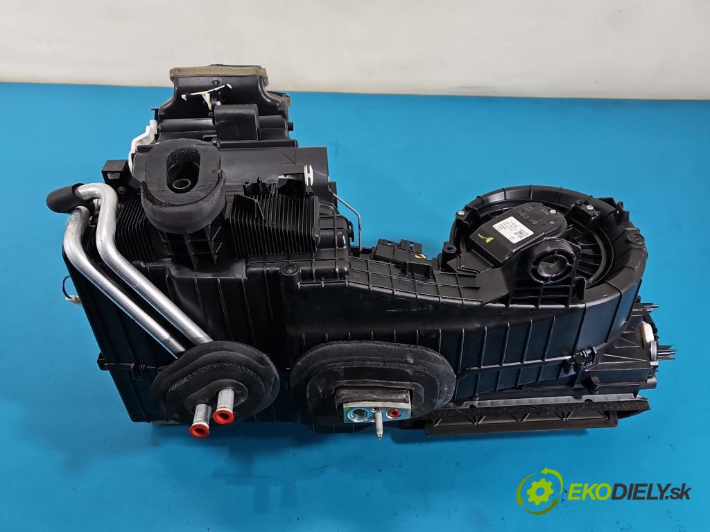 Ford Mondeo Mk5 2014-2022 2.0 16V 140 hp automatic 103 kW 1999 cm3 4- radiátor  (Radiátor topení)