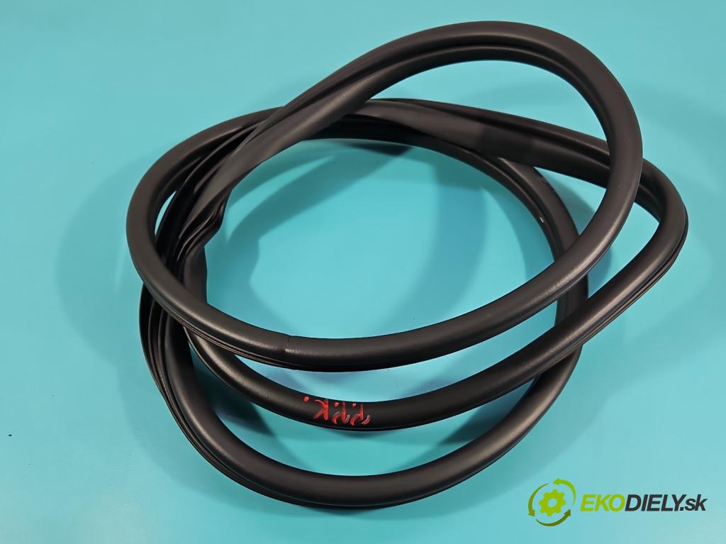 Hyundai Elantra VII 2020- 1.6 16V manual 90.2 kW 1598 cm3 4- Těsnění: dveře přední pravé