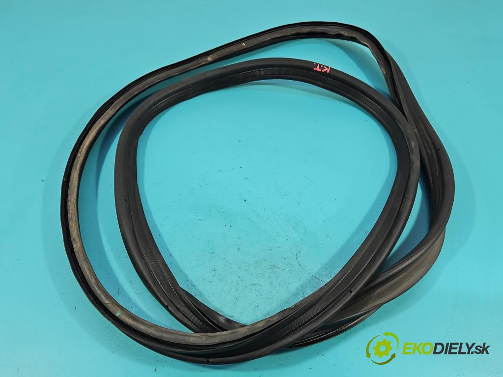 Hyundai Elantra VII 2020- 1.6 16V manual 90.2 kW 1598 cm3 4- Těsnění: kufrových dveří