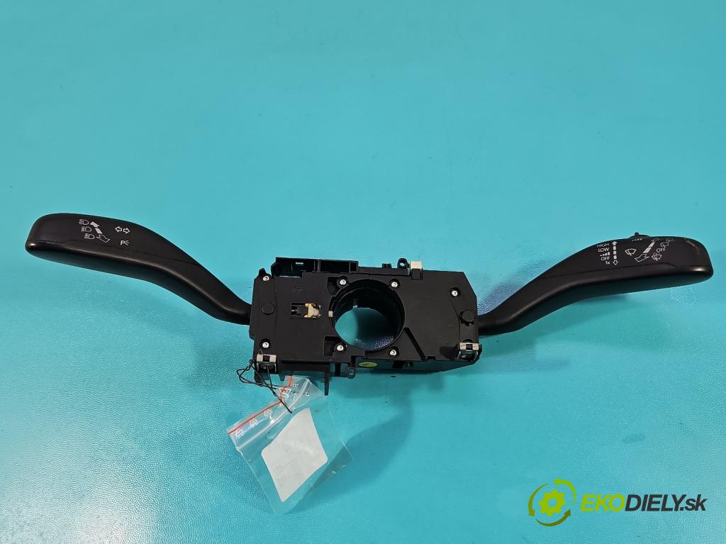 Skoda Roomster 1.4 16V 86 HP manual 63 kW 1390 cm3 5- prepínač komplex: 6R0953501 (Prepínacie páčky pod volantom)