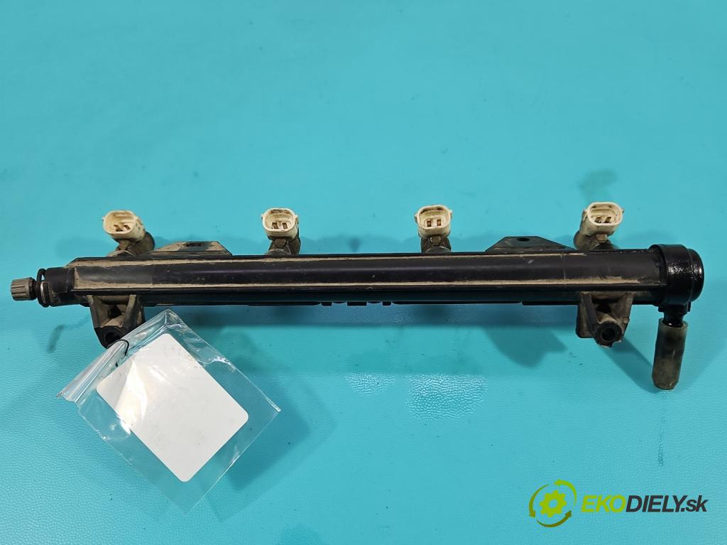 Skoda Roomster 1.4 16V 86 HP manual 63 kW 1390 cm3 5- vstrek 036133320 (Vstrekovač paliva)