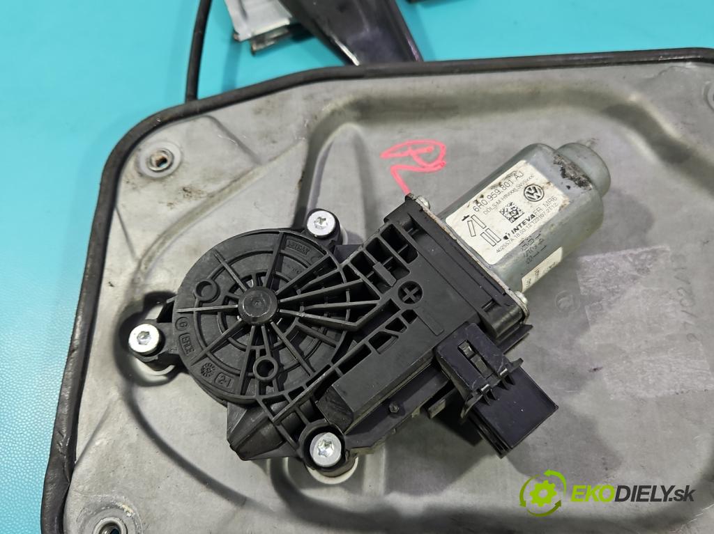 Skoda Roomster 1.4 16V 86 HP manual 63 kW 1390 cm3 5- mechanizmus okna predné ľavý 6R0959801AJ