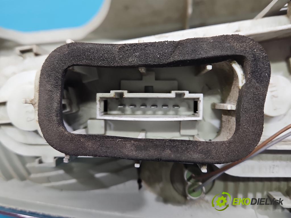 Skoda Roomster 1.4 16V 86 hp manual 63 kW 1390 cm3 5- světlo zadní pravé VP6SWX-13404-AA (Klika dveří ostatní)