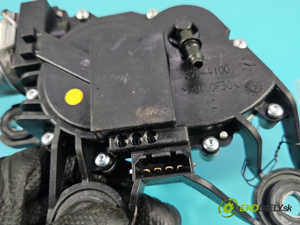 Skoda Roomster 1.4 16V 86 hp manual 63 kW 1390 cm3 5- motor stěrače zadní 5J7955711A