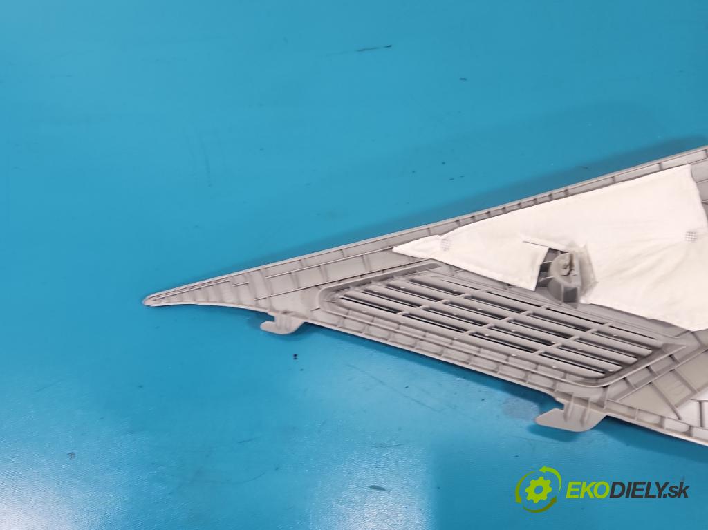 Hyundai Elantra VII 2020- 1.6 16V manual 90.2 kW 1598 cm3 4- kryt plast 85860-AA000