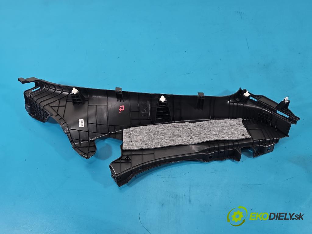 Hyundai Elantra VII 2020- 1.6 16V manual 90.2 kW 1598 cm3 4- kryt plast 85890-AA000