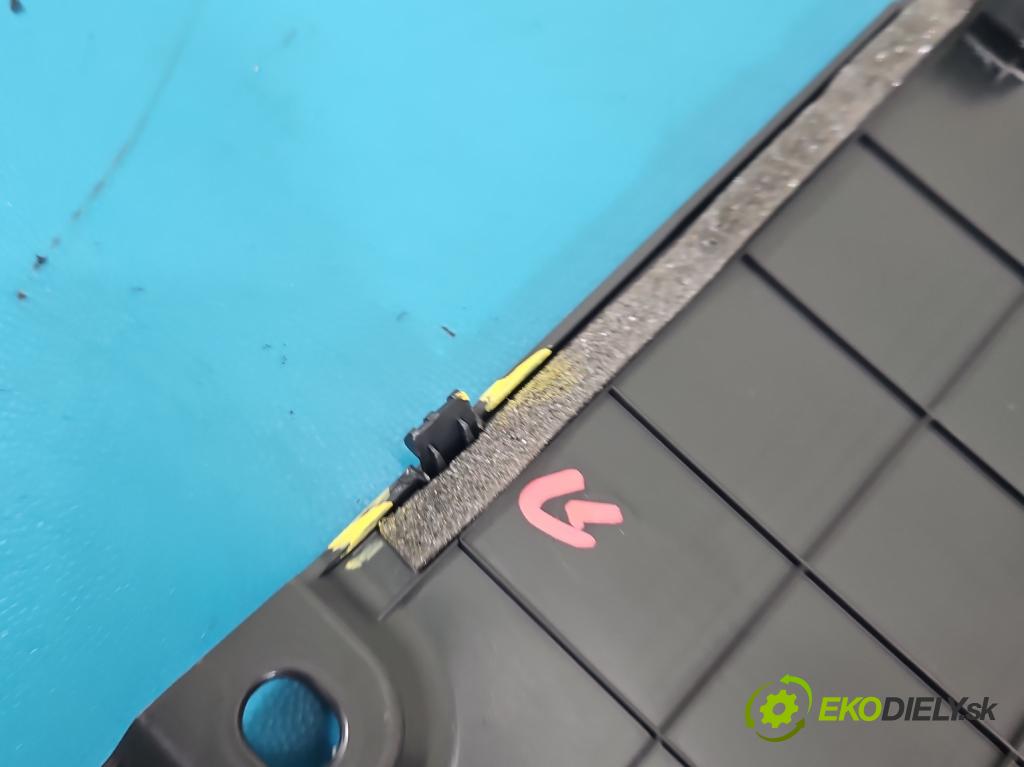 Hyundai Elantra VII 2020- 1.6 16V manual 90.2 kW 1598 cm3 4- kryt plast 85785-AA000