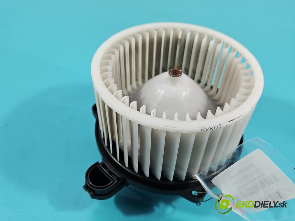 Hyundai Elantra VII 2020- 1.6 16V manual 90.2 kW 1598 cm3 4- ventilátor vzduchu CN7LHD1L