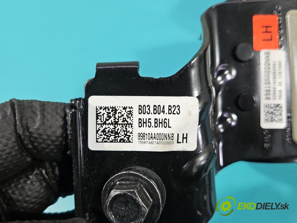 Hyundai Elantra VII 2020- 1.6 16V manual 90.2 kW 1598 cm3 4- pas bezpečnosť: zadné ľavý 89810AA000NNB