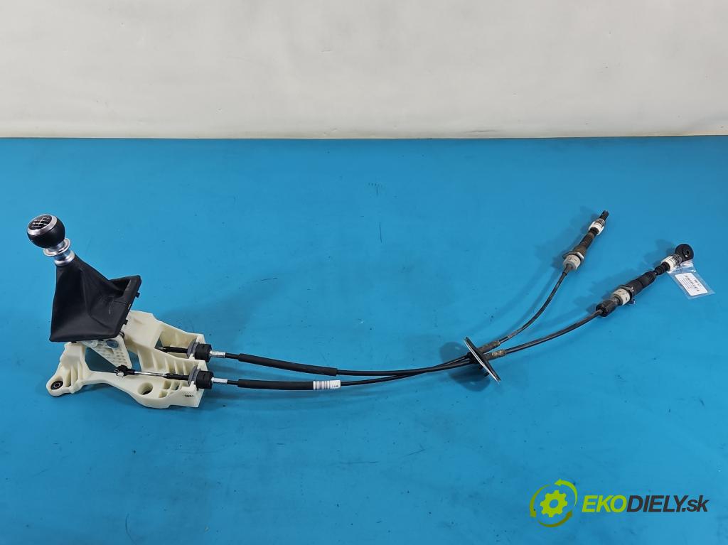 Hyundai Elantra VII 2020- 1.6 16V manual 90.2 kW 1598 cm3 4- kulisa změny stupňová 43700-AAXXX (Řadicí páka (kulisa) )