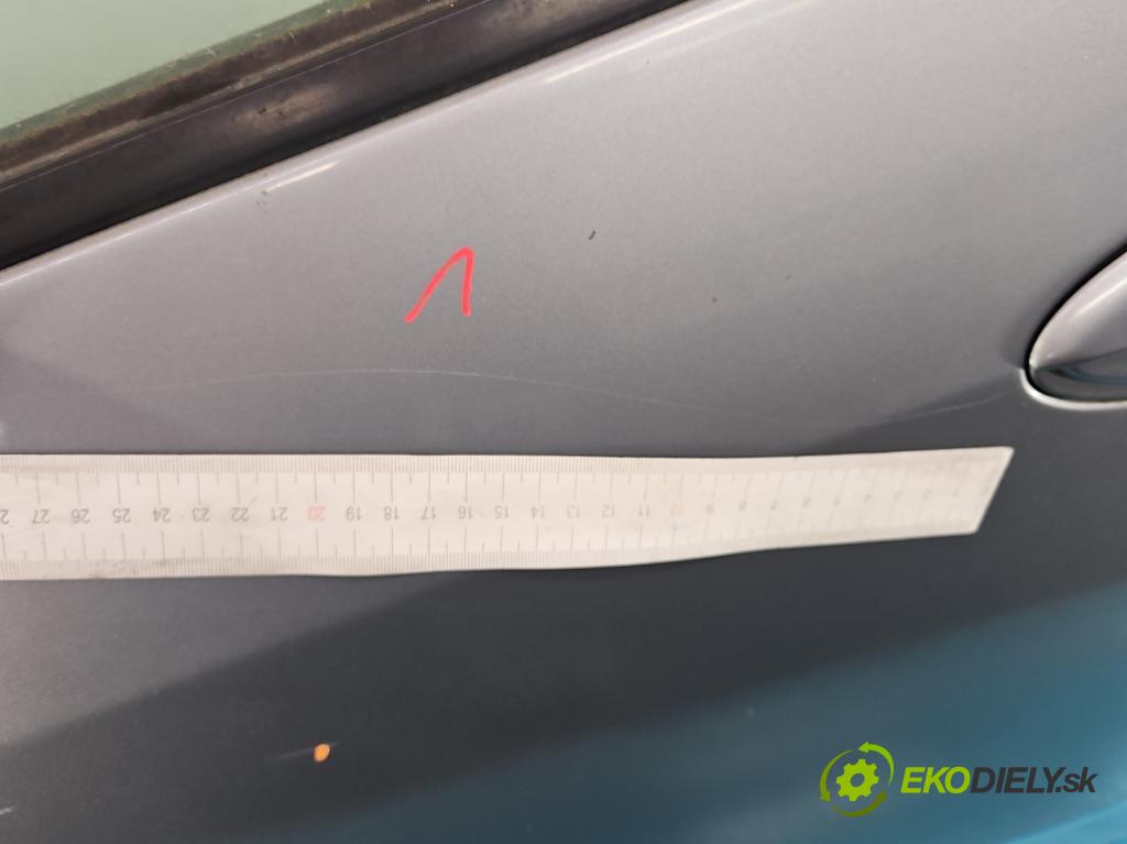 Fiat Punto Grande 1.3 jtd 90 HP manual 66 kW 1248 cm3 5- dvere predné ľavé  (Kľučka dverí ostatné)