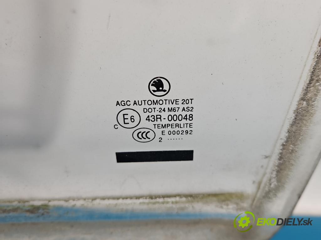 Skoda Roomster 1.4 16V 86 HP manual 63 kW 1390 cm3 5- sklo dvere zadné ľavé