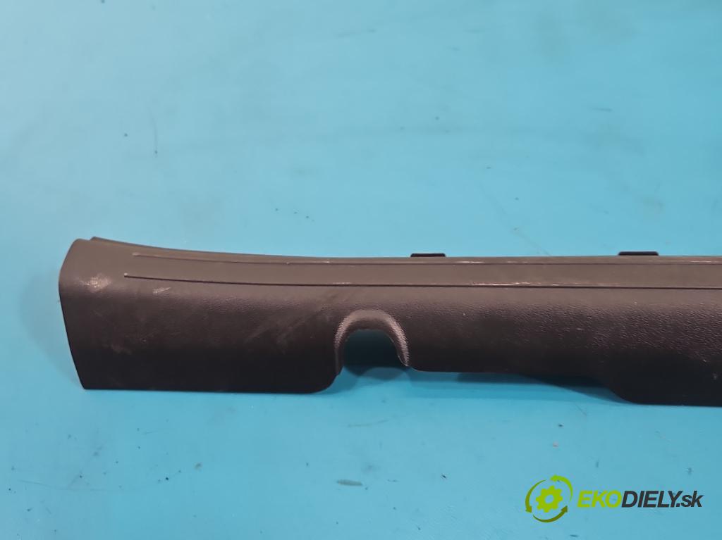 Hyundai Elantra VII 2020- 1.6 16V manual 90.2 kW 1598 cm3 4- kryt plast 85870-AA000