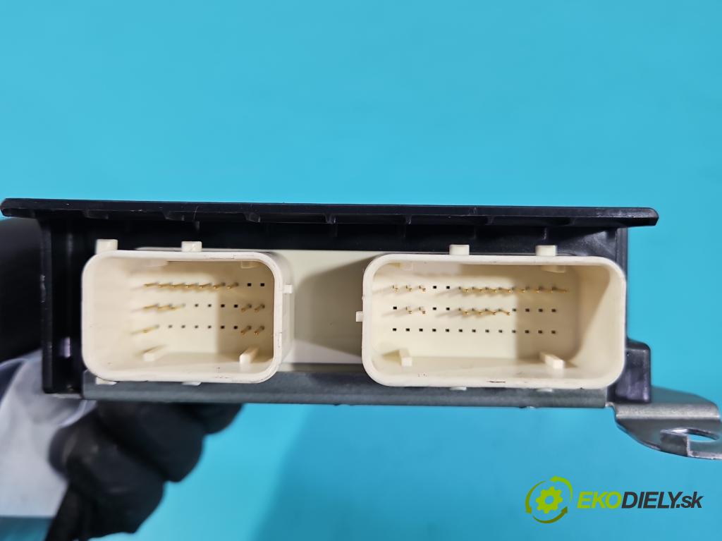 Hyundai Elantra VII 2020- 1.6 16V manual 90.2 kW 1598 cm3 4- riadiaca jednotka vankúše: 95910-AA500