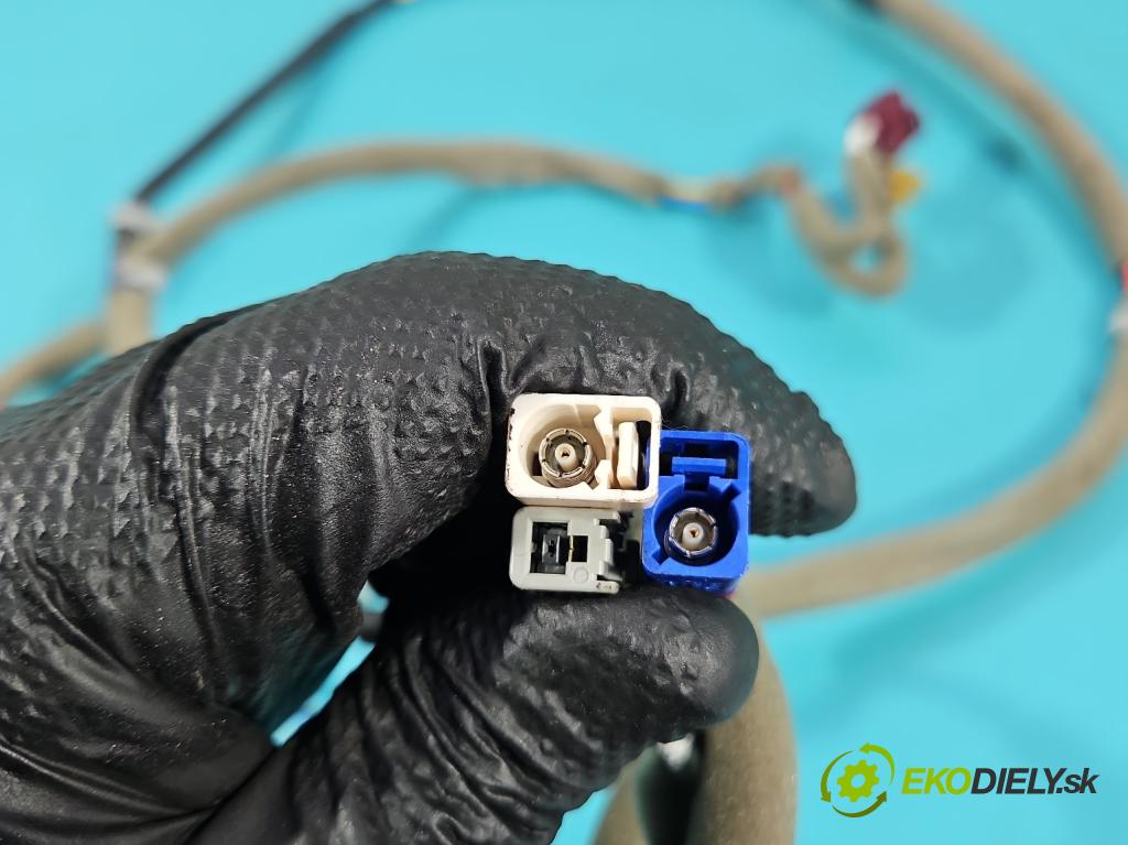 Hyundai Elantra VII 2020- 1.6 16V manual 90.2 kW 1598 cm3 4- Zväzok: ostatné 96220-AA420