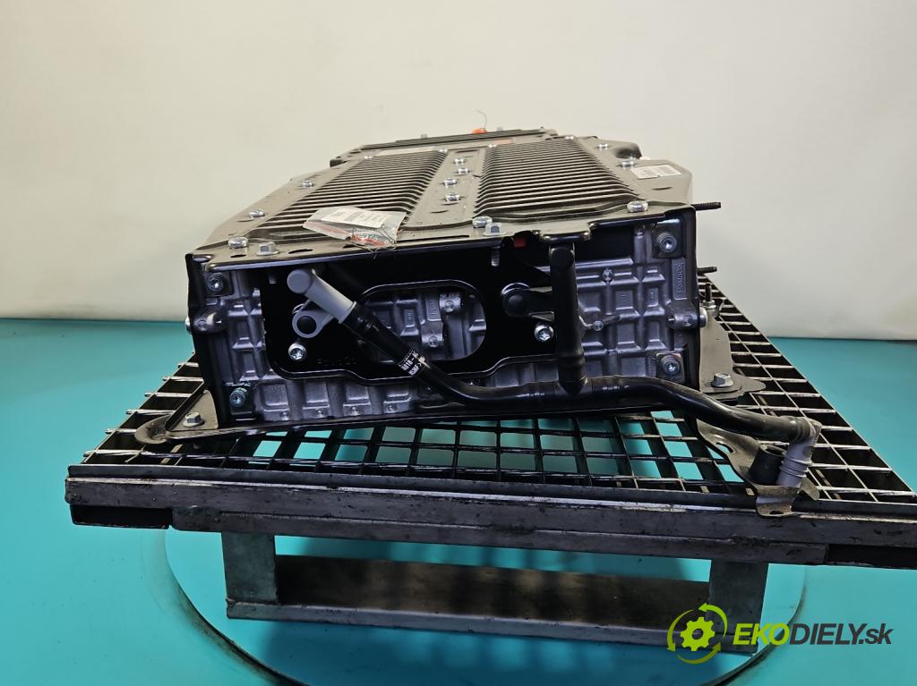 Ford Mondeo Mk5 2014-2022 2.0 16V 140 hp automatic 103 kW 1999 cm3 4- batéria HG9810B759CA