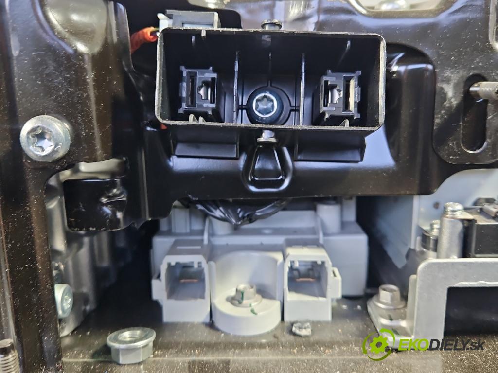 Ford Mondeo Mk5 2014-2022 2.0 16V 140 hp automatic 103 kW 1999 cm3 4- batéria HG9810B759CA